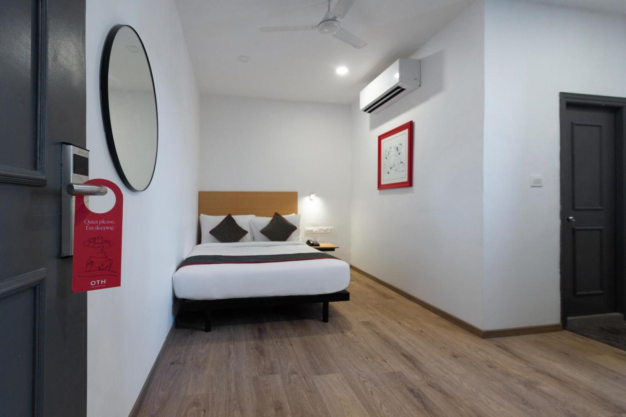 Townhouse Hotel Mannat International Колката Екстер'єр фото