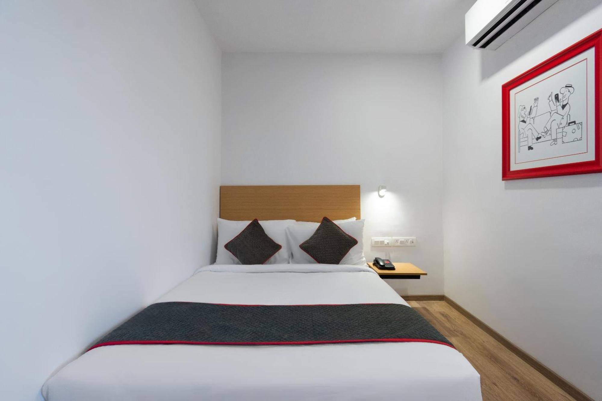 Townhouse Hotel Mannat International Колката Екстер'єр фото